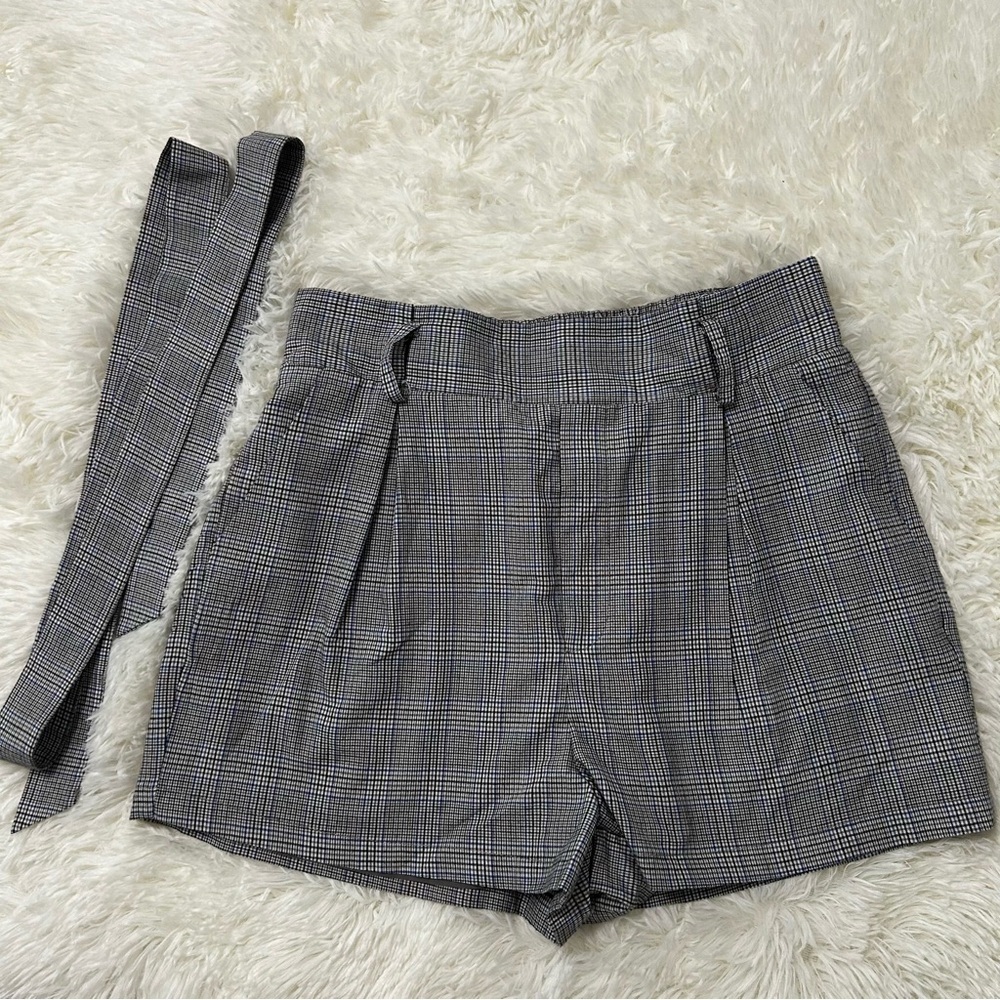 Forever 21 Gray High Waist elastic Shorts size M Coastal Beachy Summer Preppy